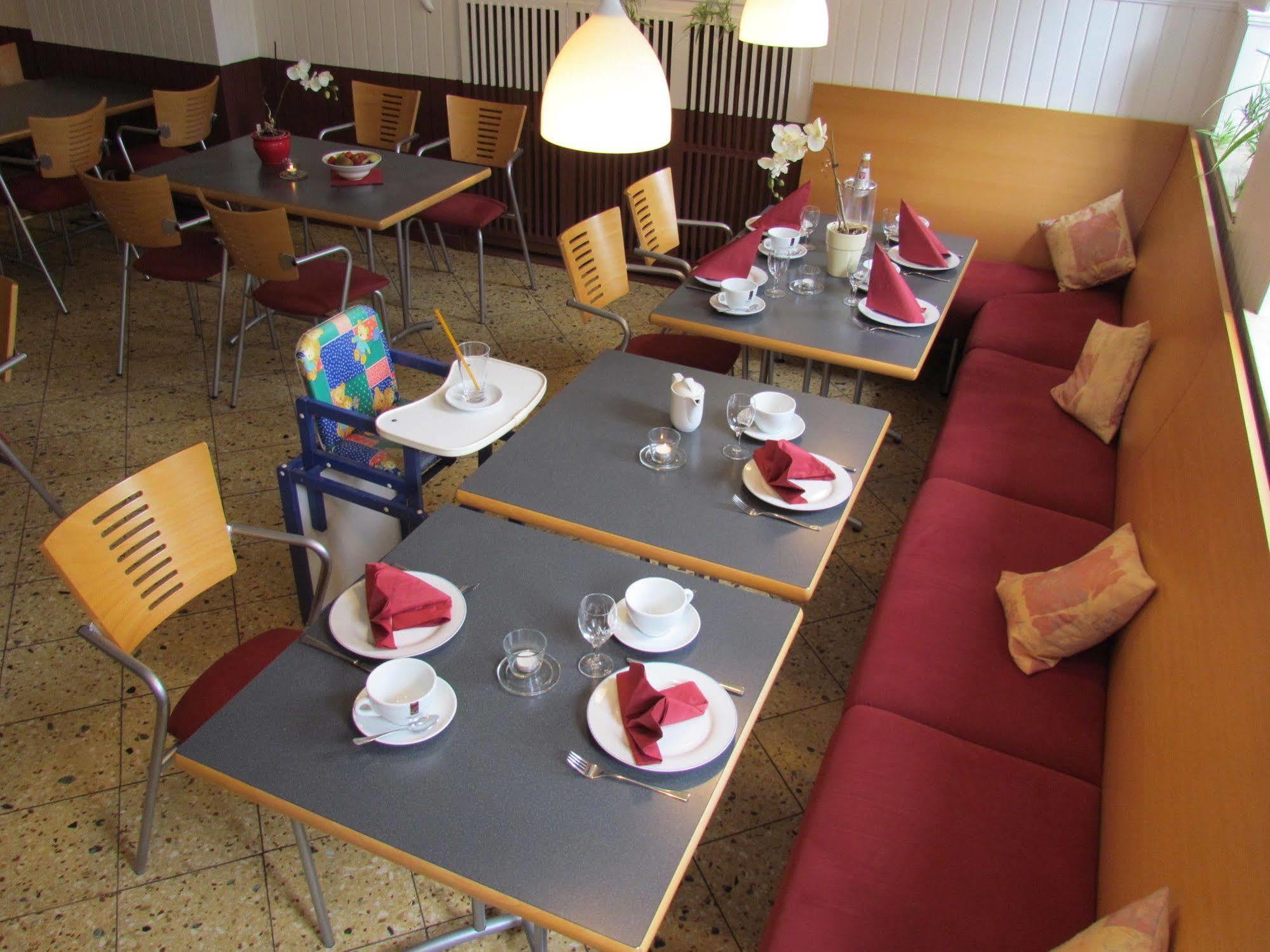 Hotel Stadt Mainz Schwabenheim an der Selz Exteriör bild
