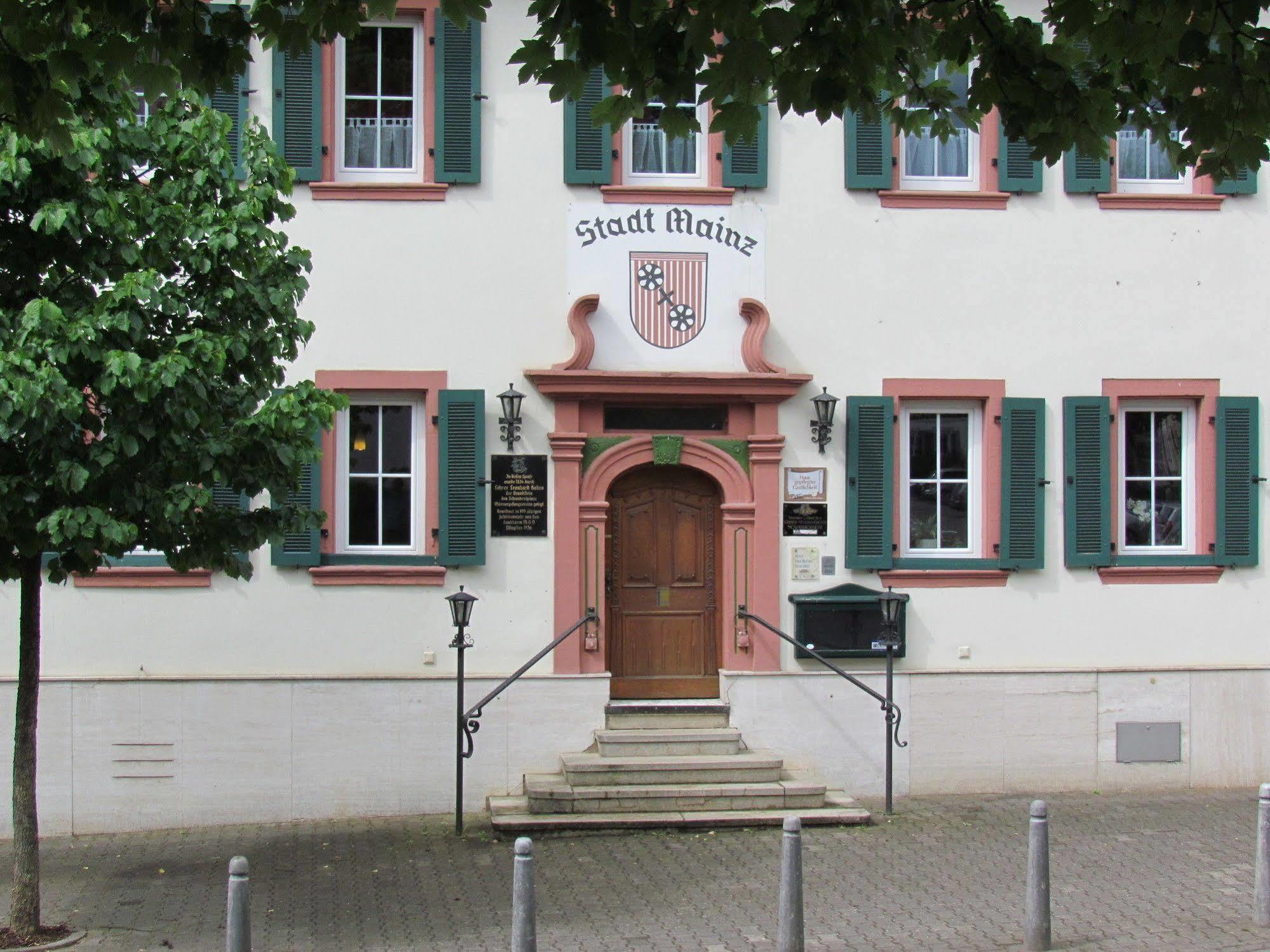 Hotel Stadt Mainz Schwabenheim an der Selz Exteriör bild