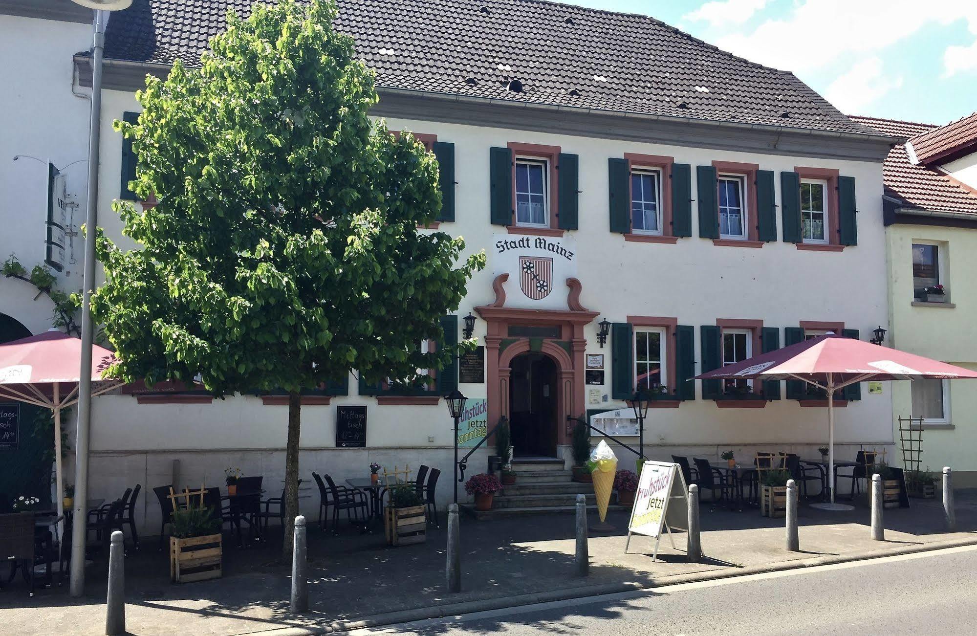 Hotel Stadt Mainz Schwabenheim an der Selz Exteriör bild